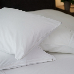 8880 T-200 Zippered Pillow Protector